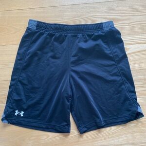 Boys Under Armour Shorts YXL Black